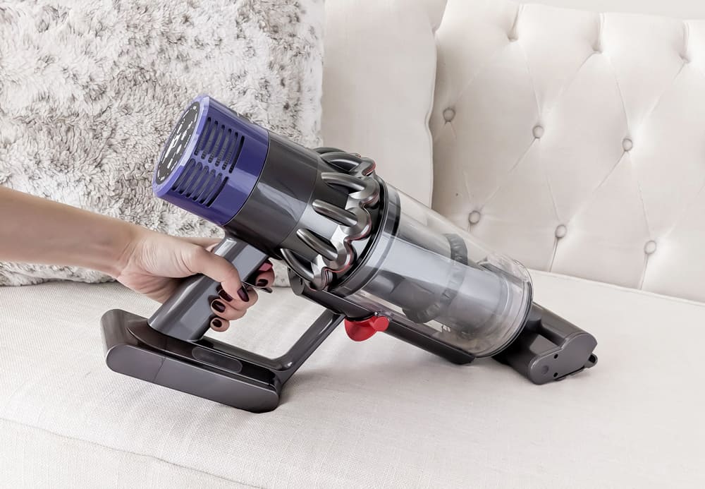 Dyson V8 vs Pros & Cons and Verdict