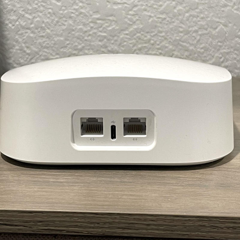 eero pro 6 on desk - back ports